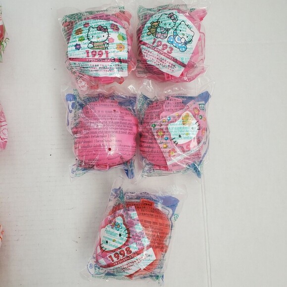 Hello Kitty 35 Yrs Collectible 2009 McDonald's Toy Lot of 12 Var Yrs 1982 - 2005 - Picture 8 of 10